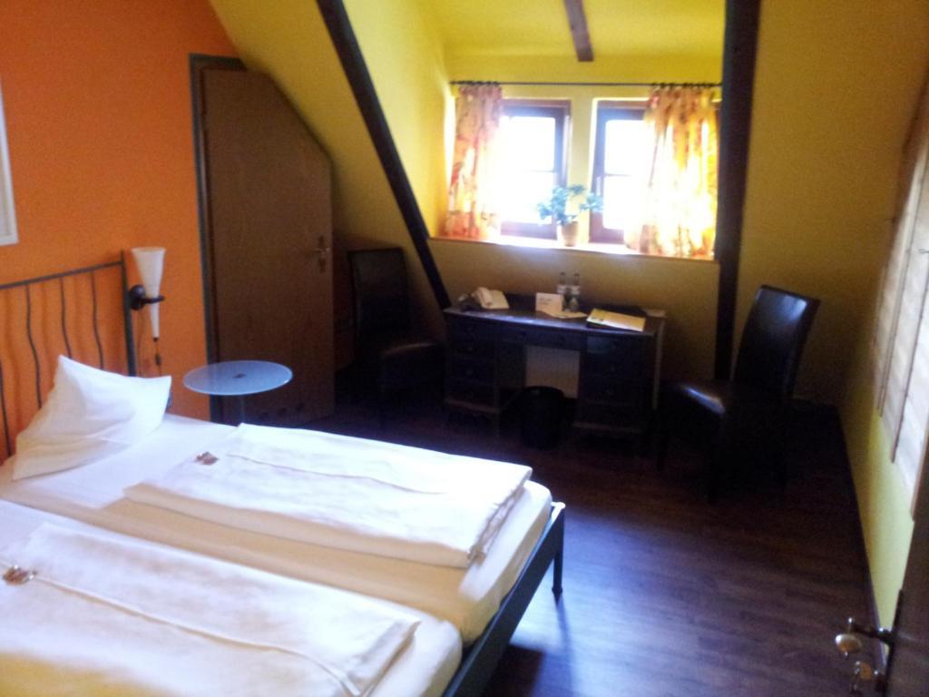 Land-Gast-Hof Walkmuehle Hotell Feuchtwangen Rom bilde